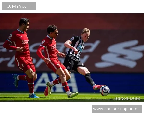 利物浦客场航班延误四小时球队发布会取消状况堪忧