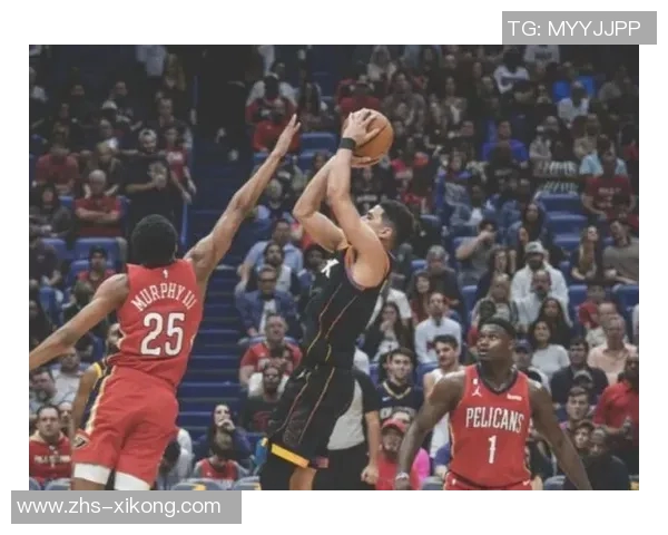 布克全场表现平平14投仅5中收获17分3篮板8助攻正负值高达16